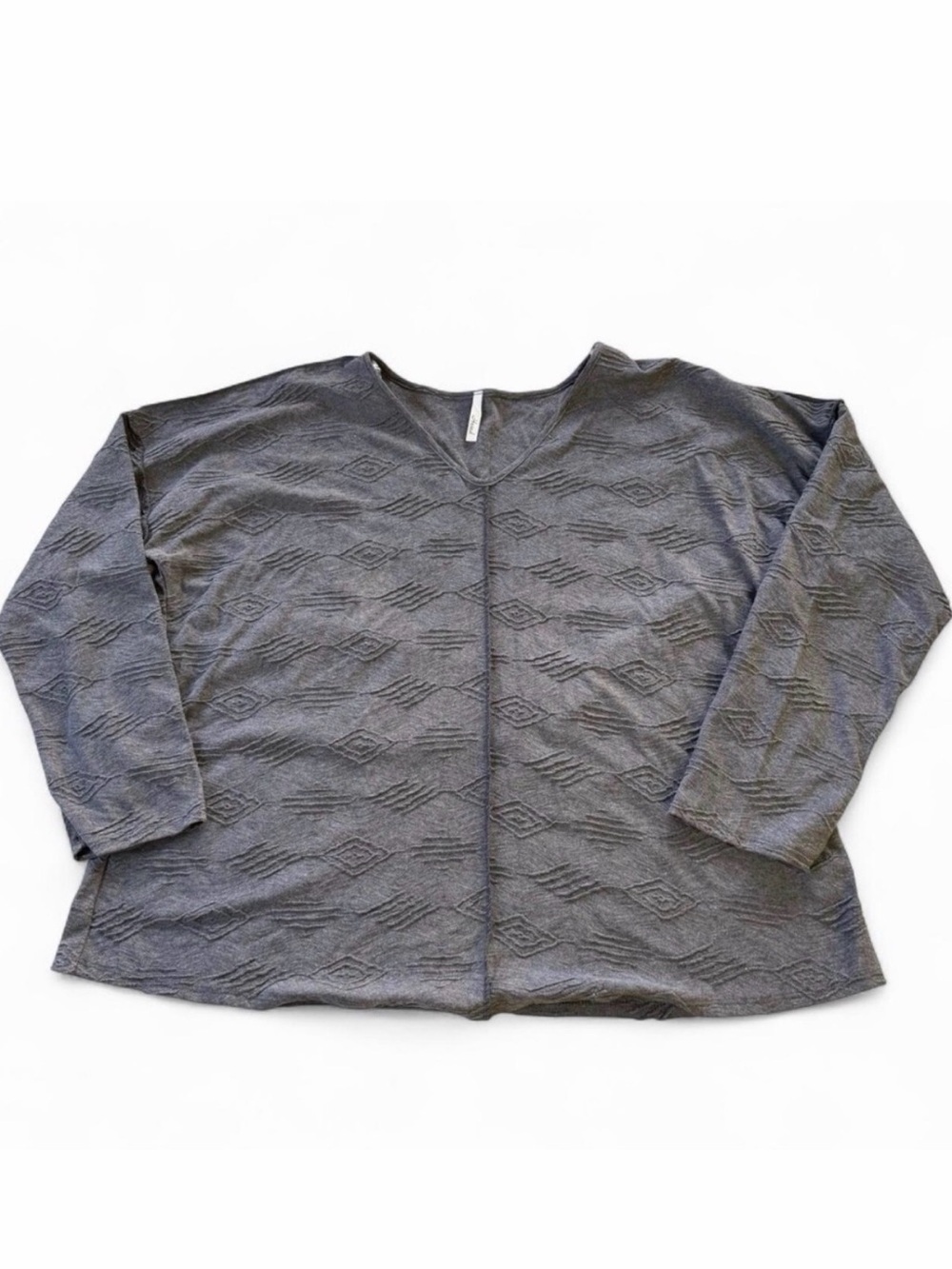 3/$20 Hesed Textured Geometric Diamond Top Women’s Plus 1X Southwestern Normcore